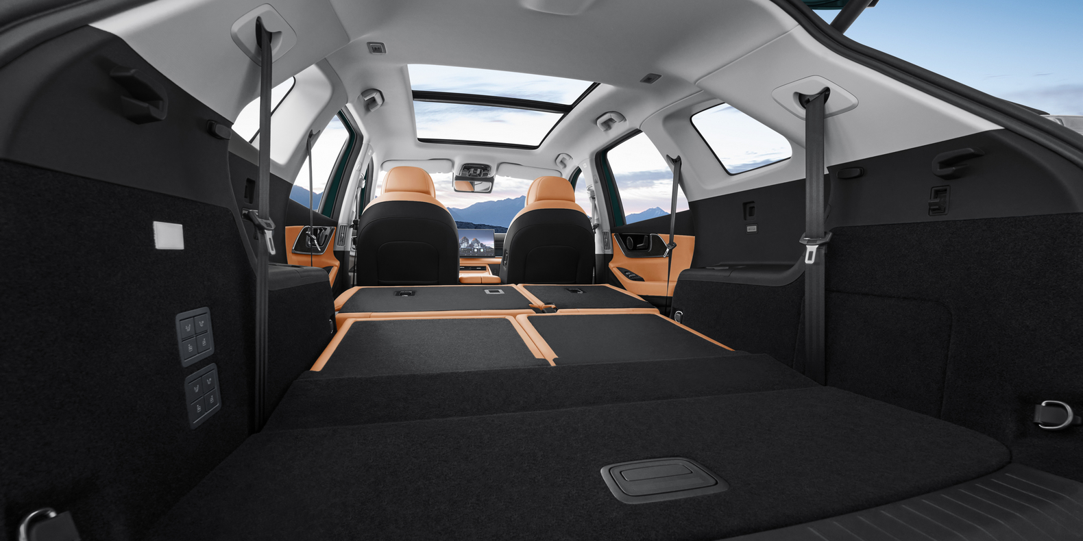 Кең багаж орны